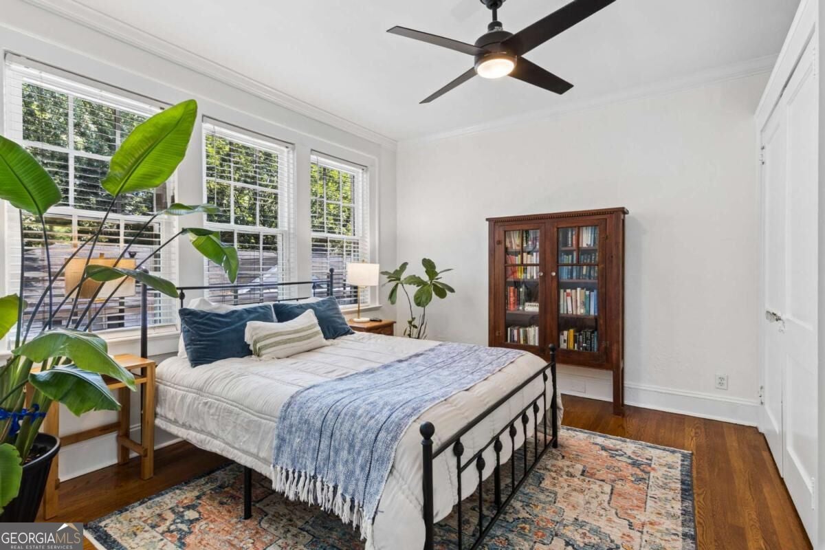 824 Greenwood AVE NE 11