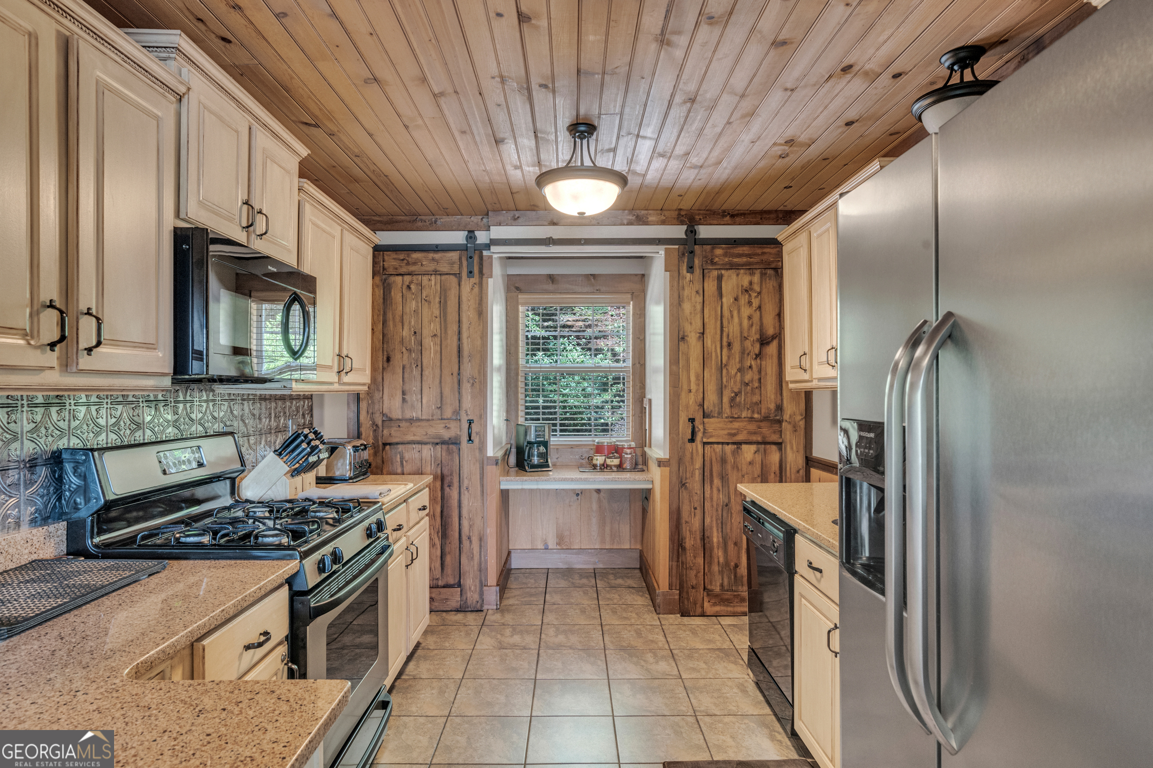 2003 Bend Of The River RD