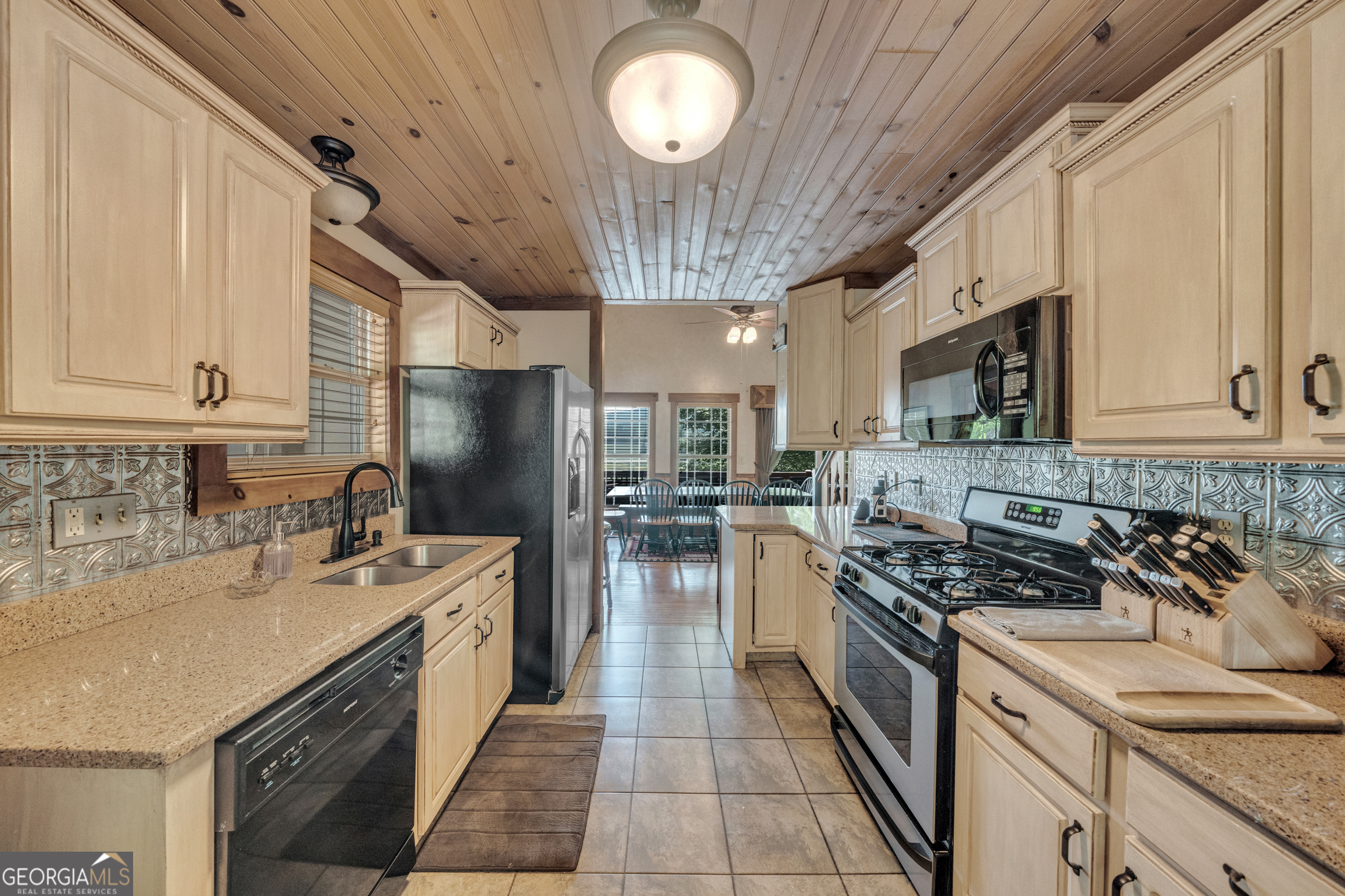 2003 Bend Of The River RD