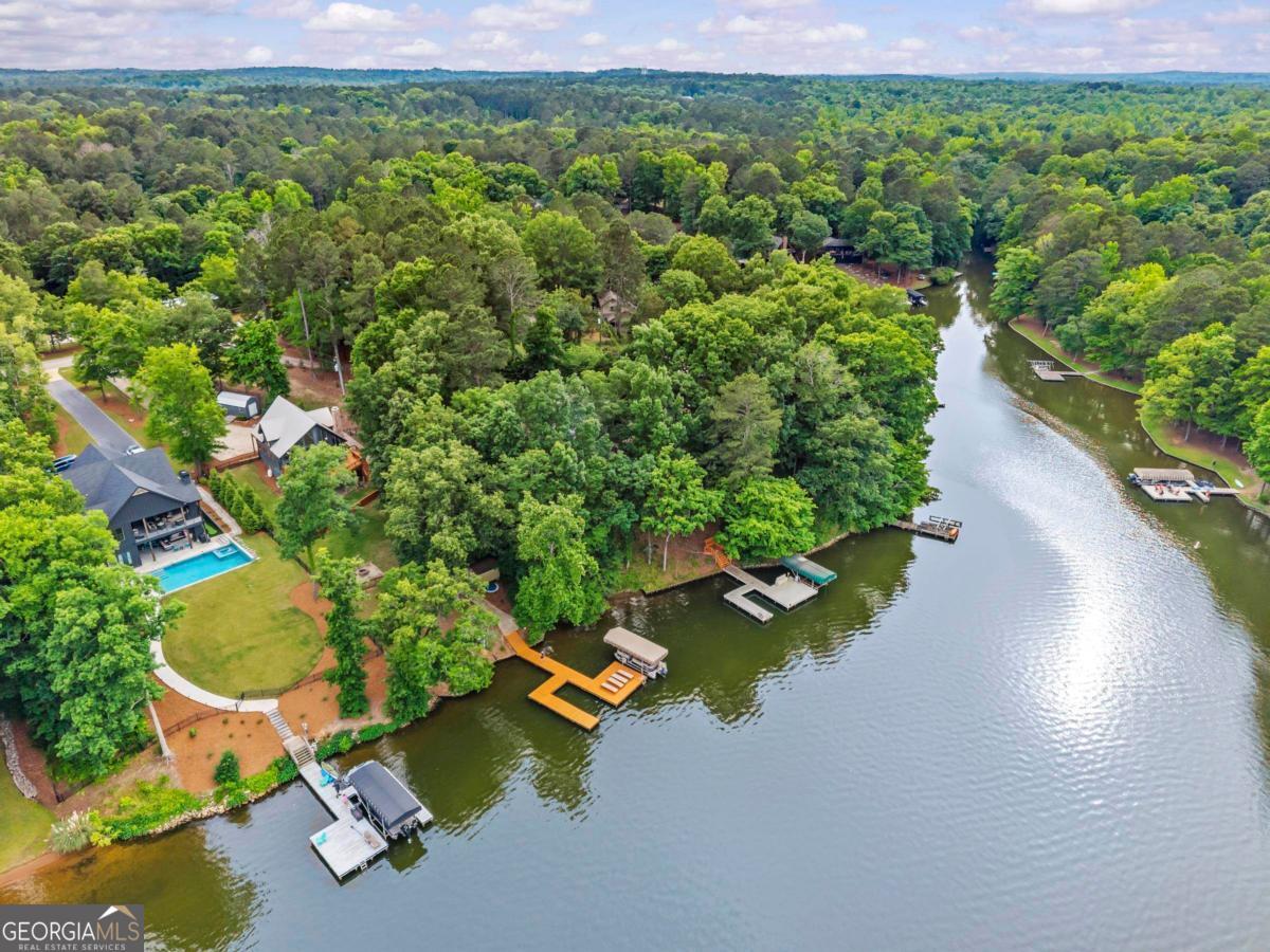 188 Hickory Point DR