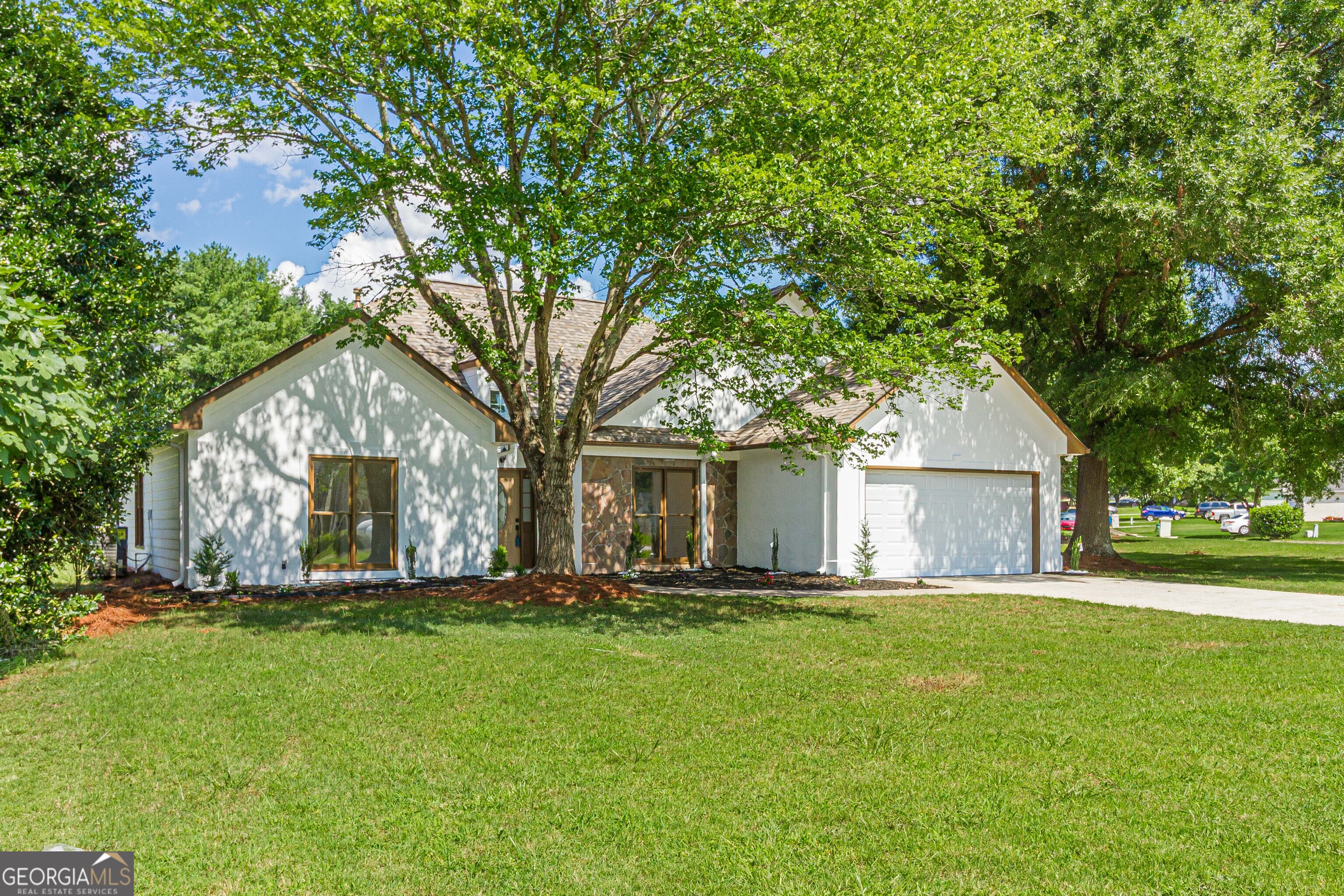 100 Winslow CT