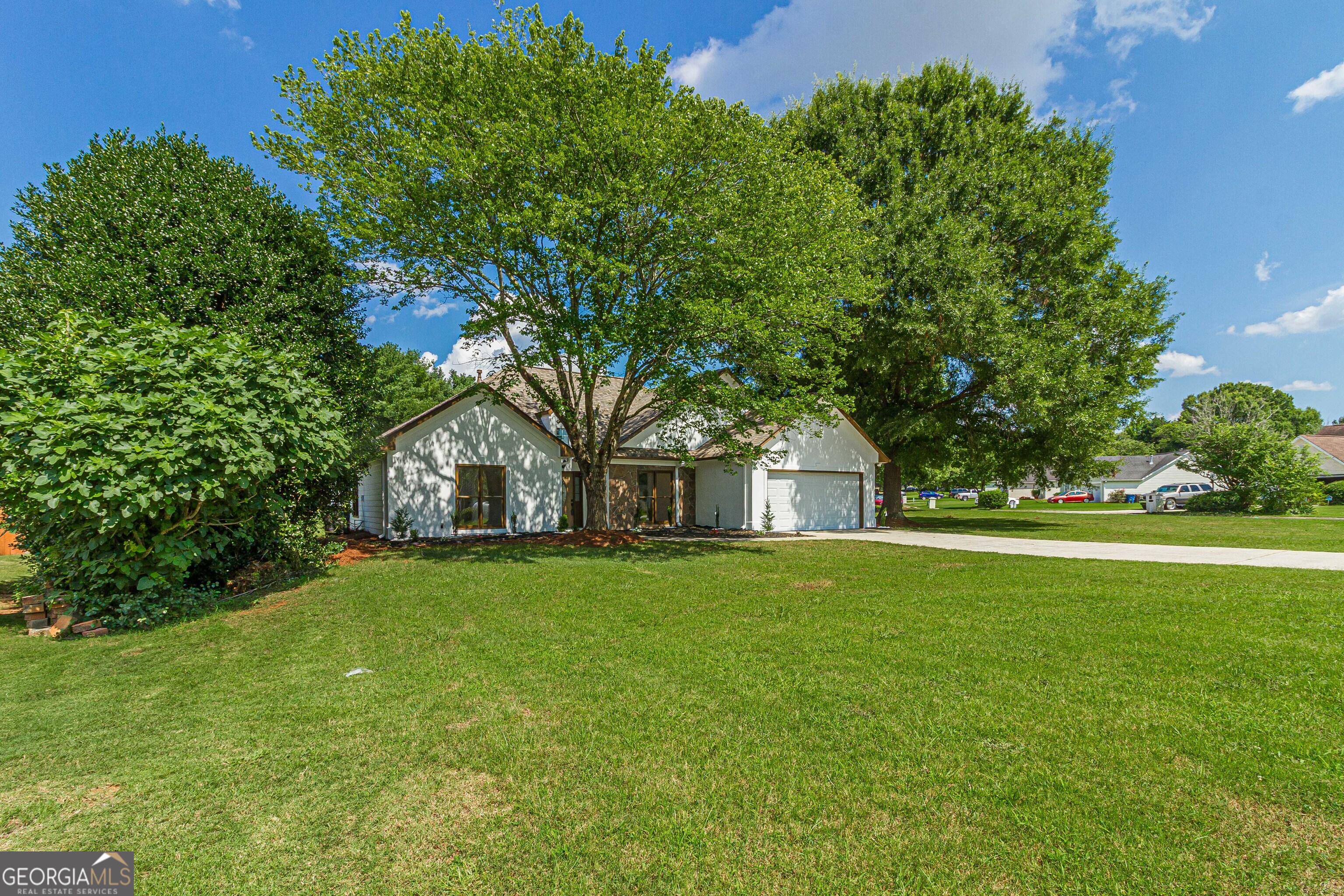 100 Winslow CT