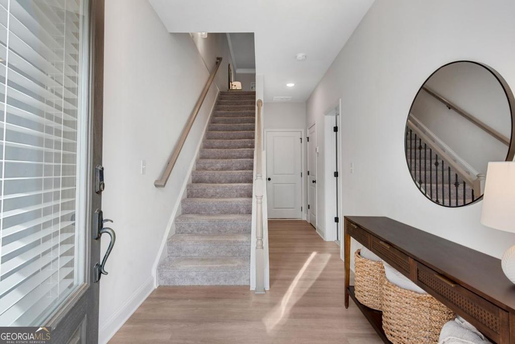 Photo of 424 Stovall Place, Woodstock, GA 30188 (MLS # 10672297)