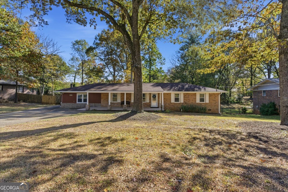 681 Manor Ridge DR SW