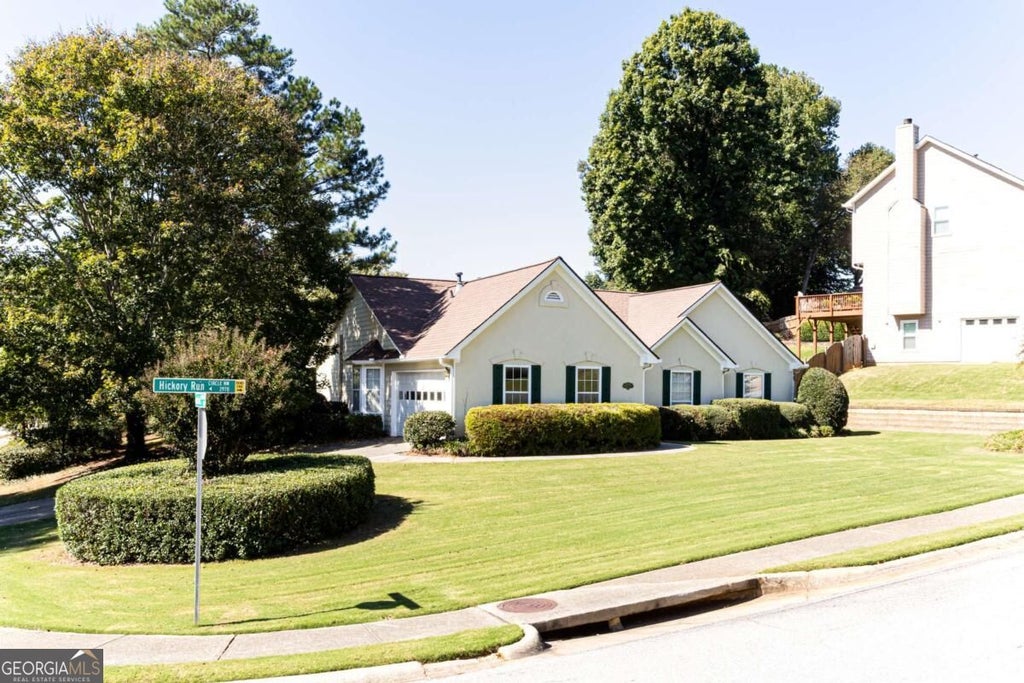 Photo of 2959 Hickory Run Circle, Duluth, GA 30096 (MLS # 10872158)