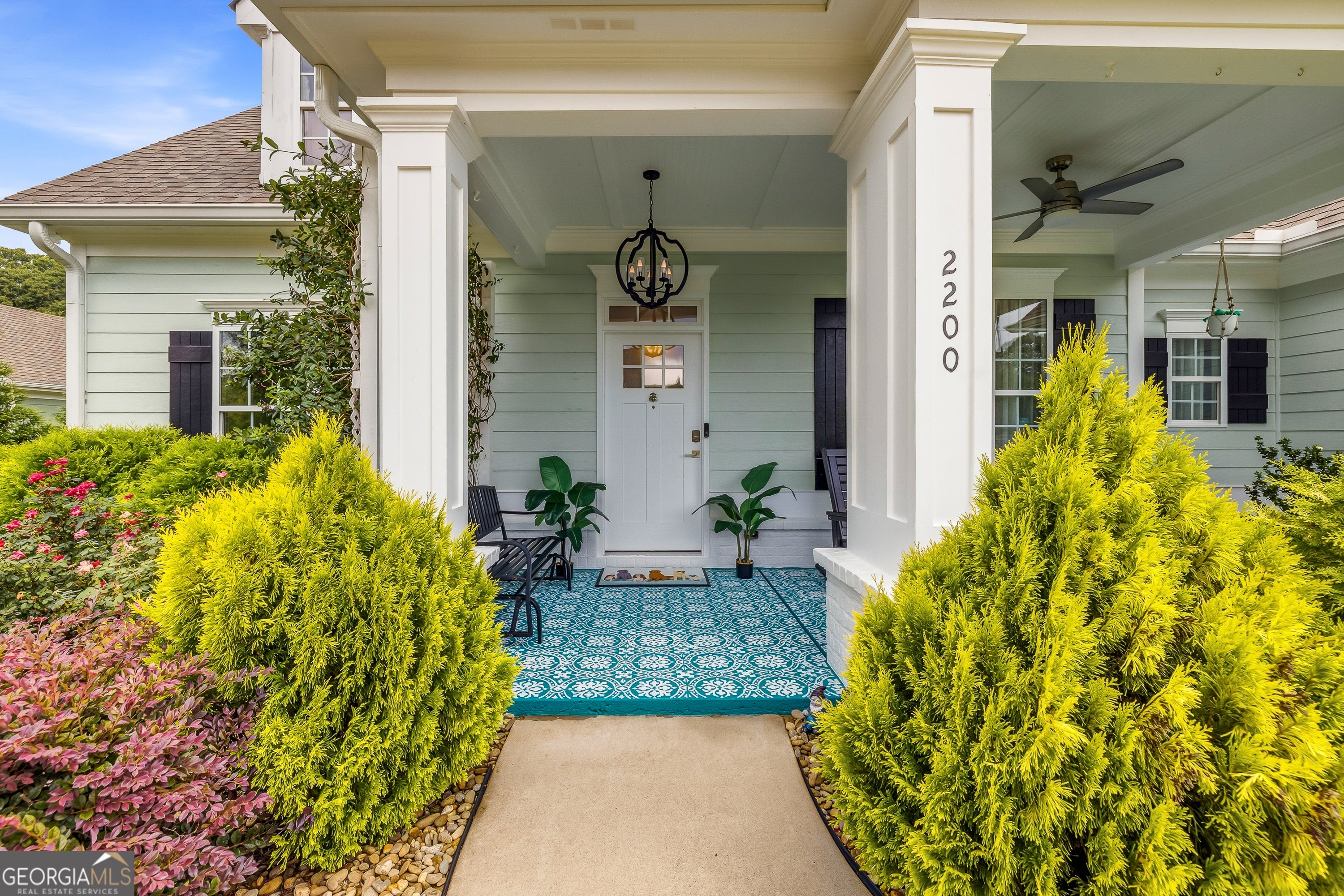 2200 Avalon DR