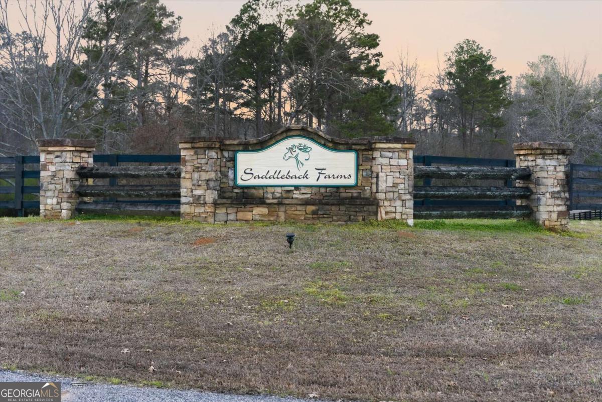 35 Saddleback Farms DR