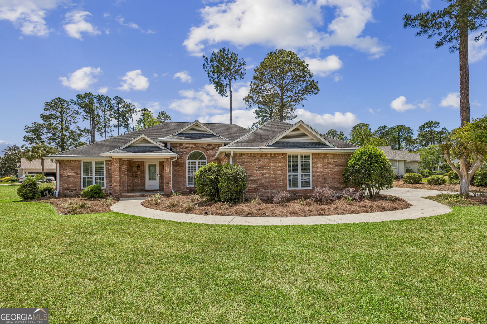 542 E Cardinal CIR