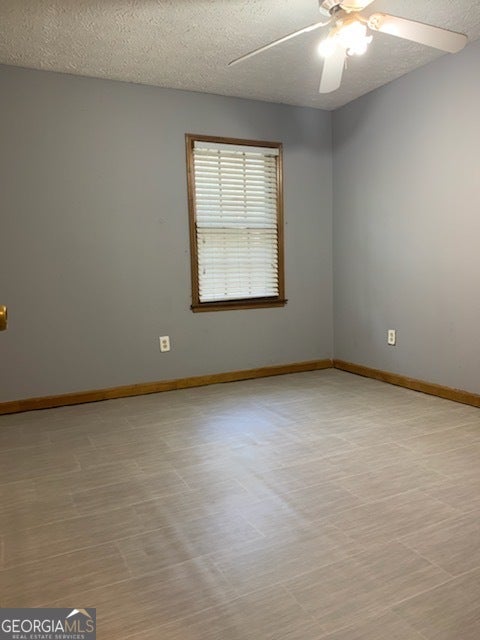 35 Triple Crown LN