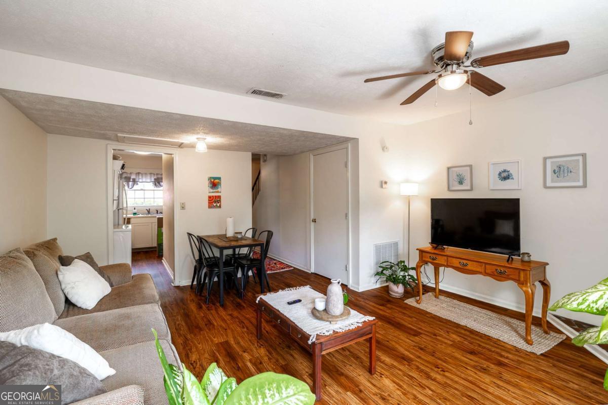 119 Eaglewood WAY