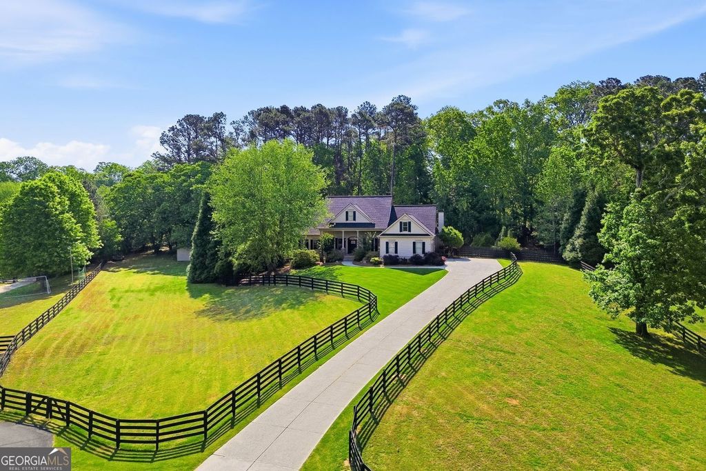 Photo of 102 Country Acres Lane, Canton, GA 30115 (MLS # 10753957)