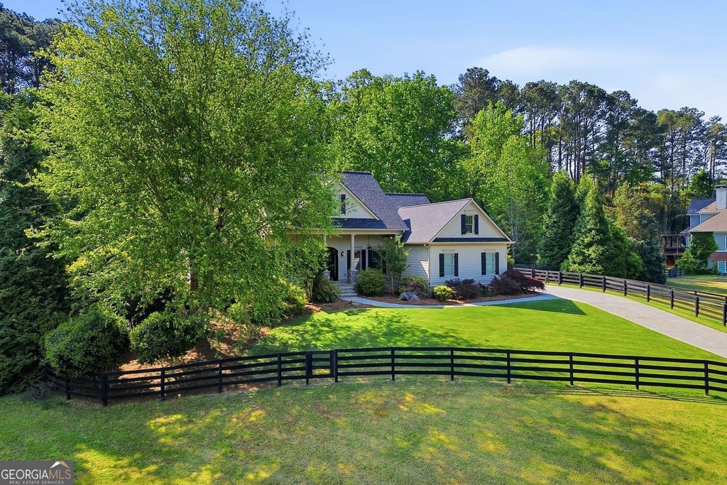Photo of 102 Country Acres Lane, Canton, GA 30115 (MLS # 10753957)