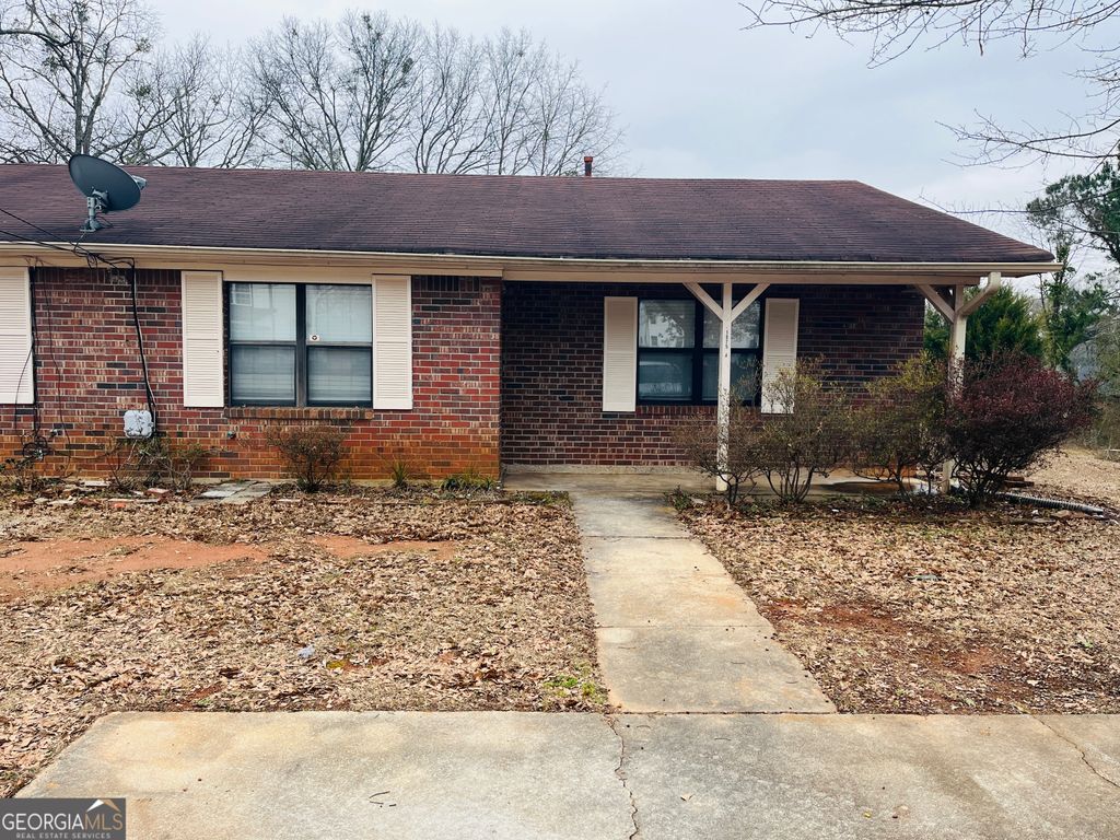 Photo of 1075 Eastview Road NE #UNIT A, Conyers, GA 30012 (MLS # 10734650)