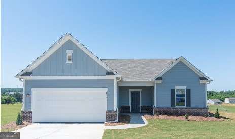 Europa - Limited-time incentives on the Europa at Casteel save thousands upfront and hundreds each month. Call for details! This 4-bedroom, 3-bath ranch home features a built-in guest suite, open kitchen, and spacious family room, plus a private owner's suite with walk-in closet. A modern stainless steel appliance package and washer/dryer are included. Residents enjoy a pool, clubhouse, disc golf course, walking trails, pavilion with grills, bocce ball and cornhole courts, and a playground, all conveniently located near schools, shopping, and dining.
