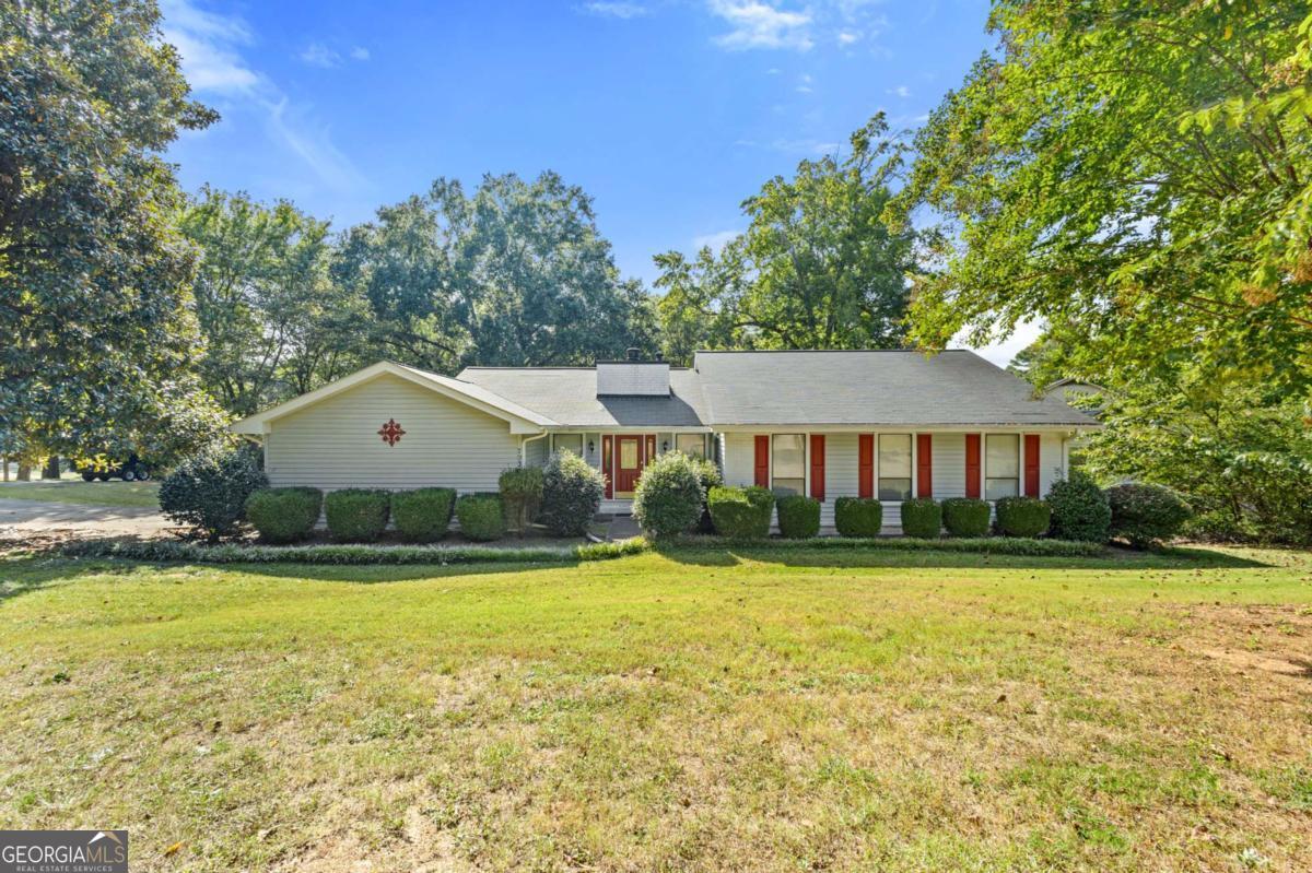 Welcome to this beautiful home located in the highly desirable Brookwood School District. Enjoy your own private retreat with a sparkling in-ground pool, perfect for entertaining or relaxing at home. Inside, you'll find spacious living areas and a finished basement featuring a theater room, offering the ideal space for movie nights and gatherings. The home provides comfortable bedrooms, multiple living and dining areas, and a layout designed for both everyday living and hosting. Conveniently located near shopping, dining, and major highways, this property combines comfort, entertainment, and an excellent location.