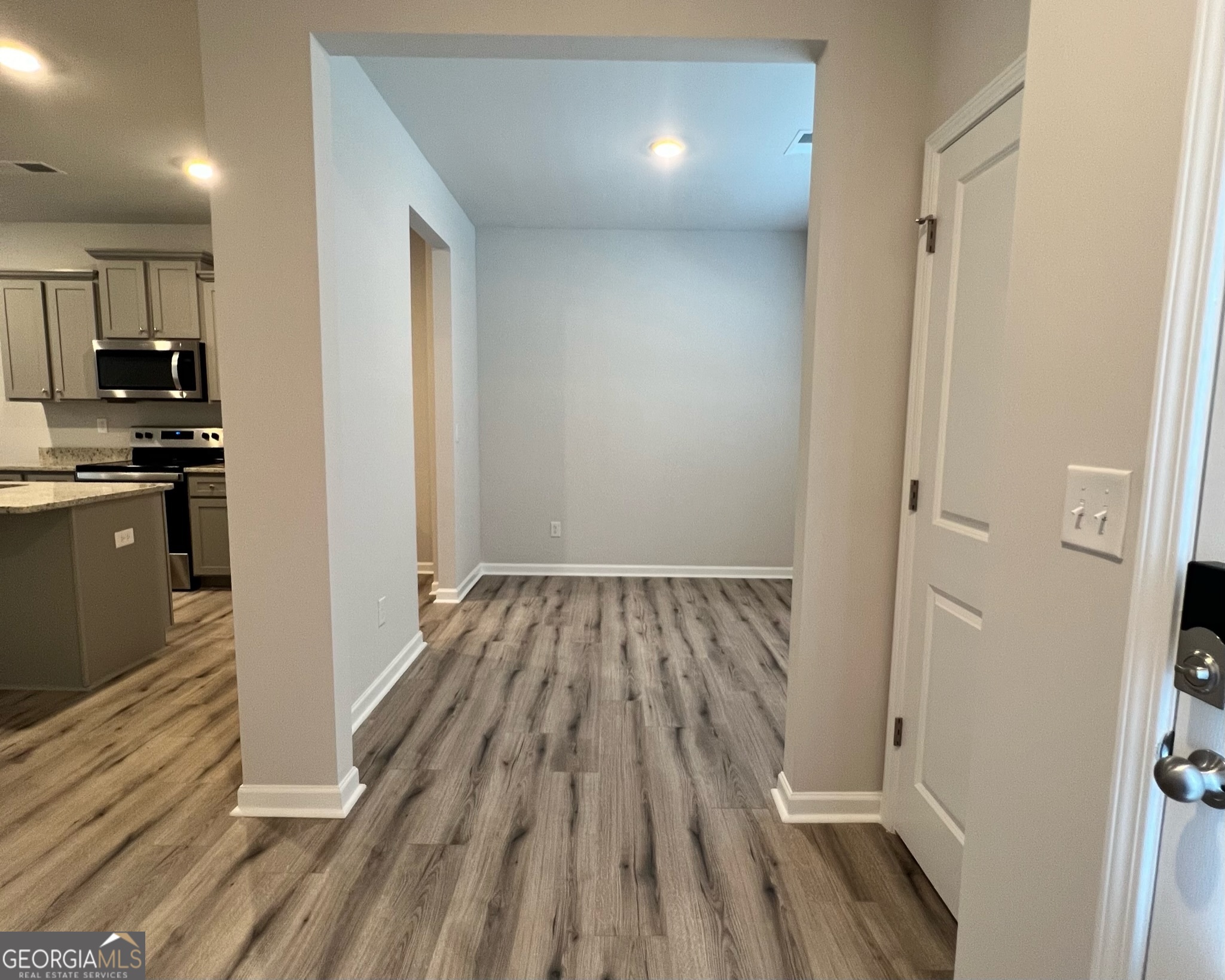 4352 Shaffer CT 58