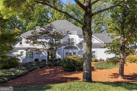Photo of 5800 De Claire Court, Atlanta, GA 30328 (MLS # 10631162) Photo of 5800 De Claire Court, Atlanta, GA 30328 (MLS # 10631162)