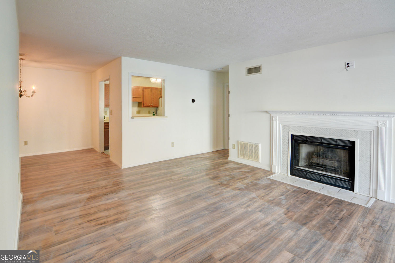 1003 Berkeley Woods DR