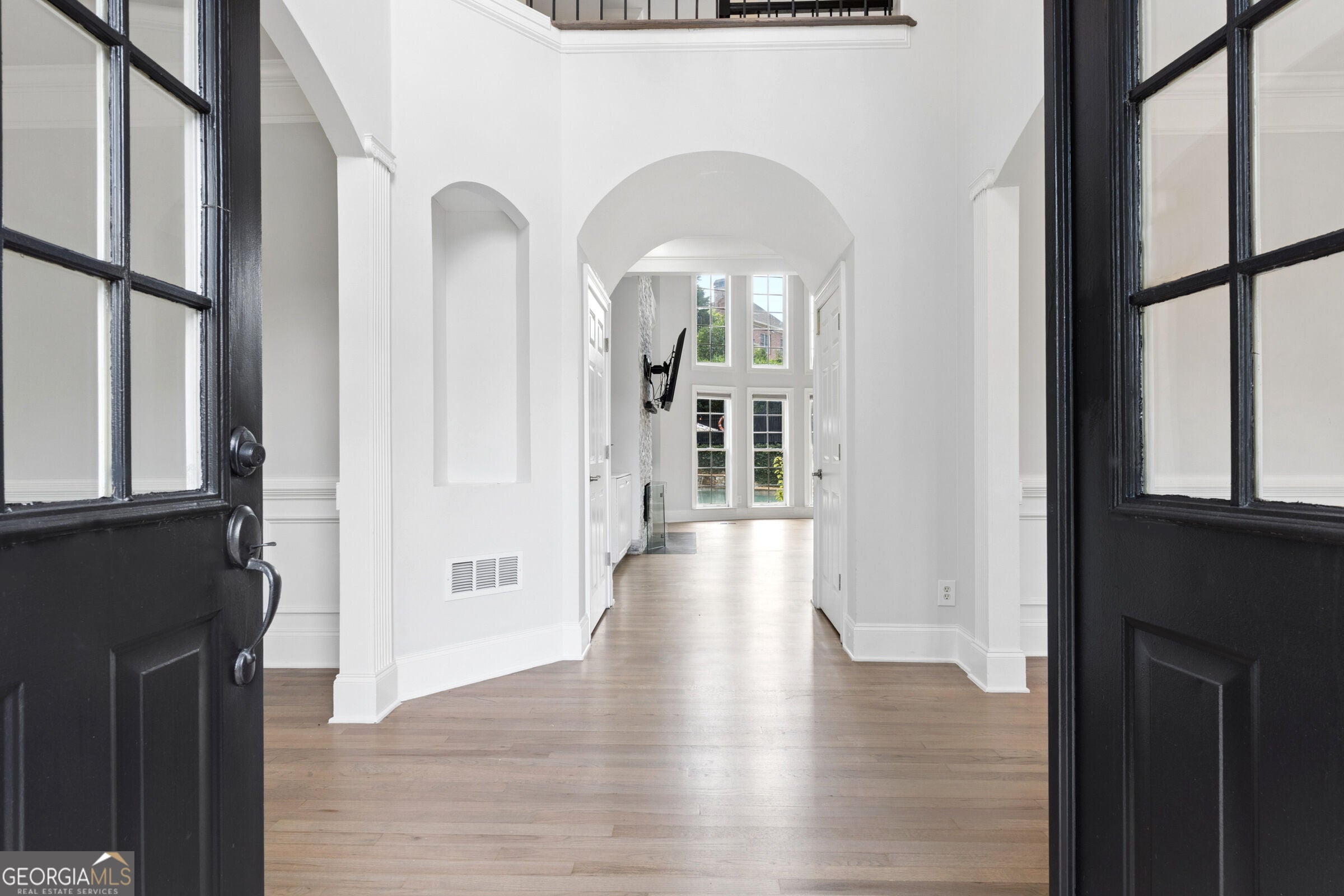 575 Saint Regis LN