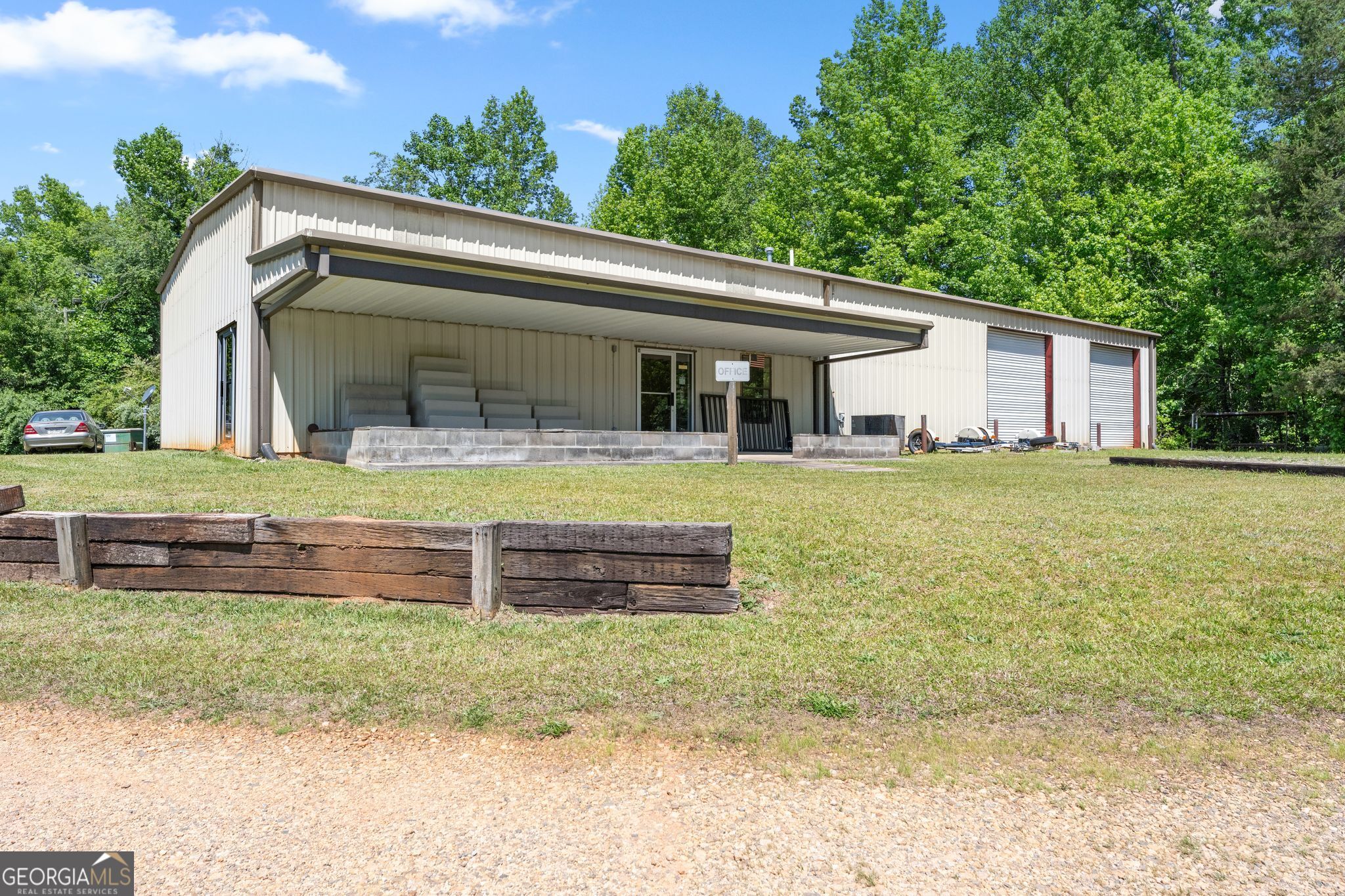 3158 Highway 129 N