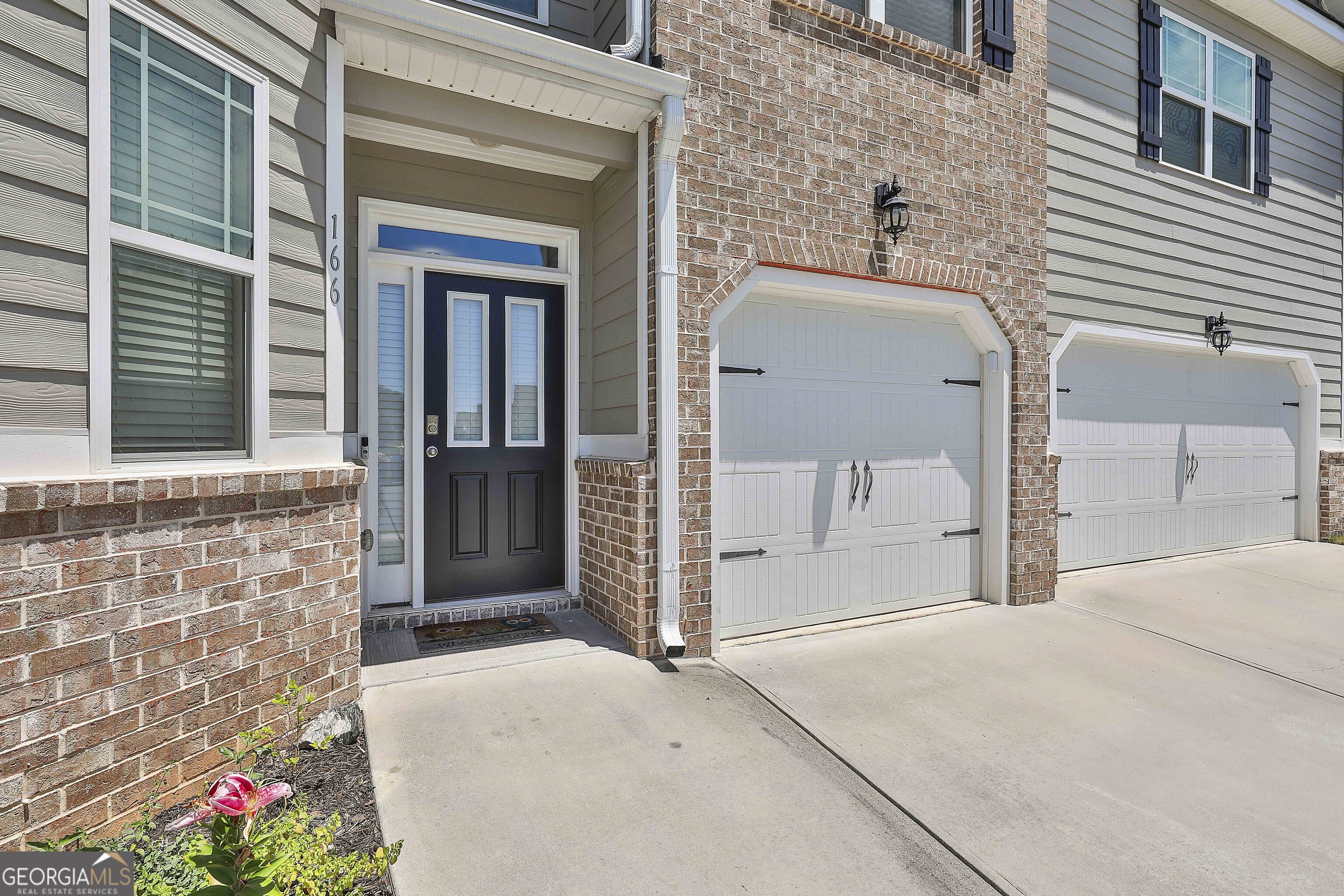 166 Brookview DR