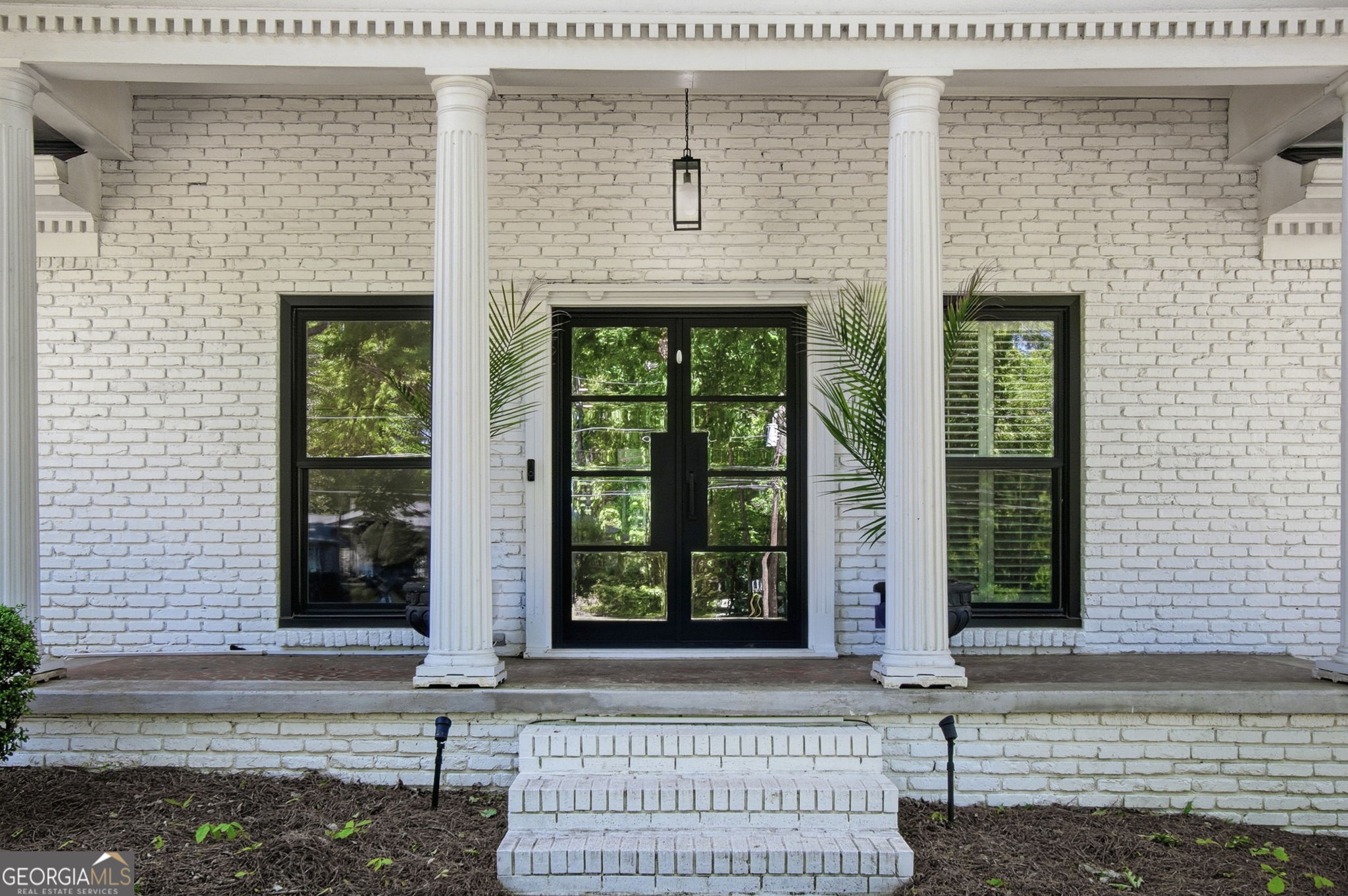 460 Riverside PKWY