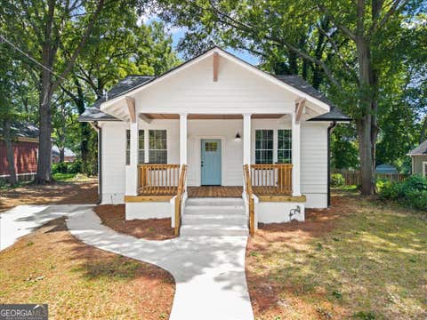 Photo of 1406 Allene Avenue SW, Atlanta, GA 30310 (MLS # 10829276)