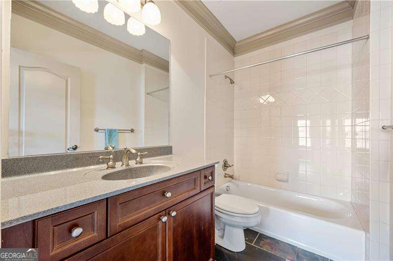 Atlanta, Georgia 30328, United States, 2 Bedrooms Bedrooms, ,4 BathroomsBathrooms,Residential,Active,90820