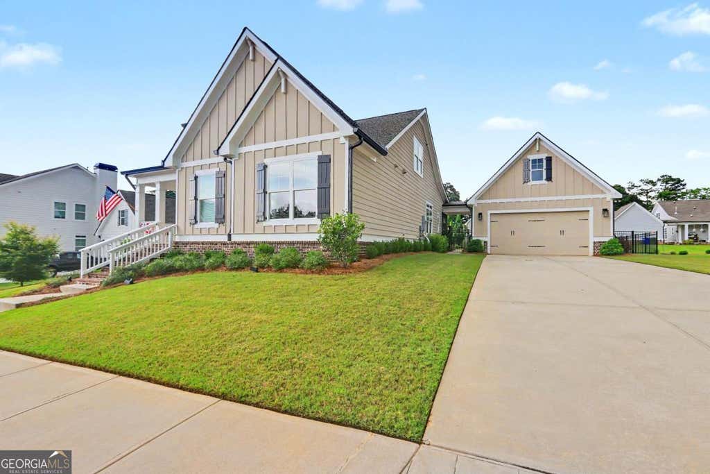 Photo of 943 Clubside Drive, Monroe, GA 30655 (MLS # 10791186)