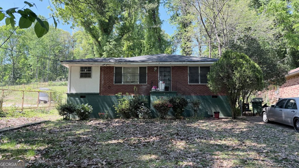 Photo of 431 Pomona Circle SW, Atlanta, GA 30315 (MLS # 10737419)