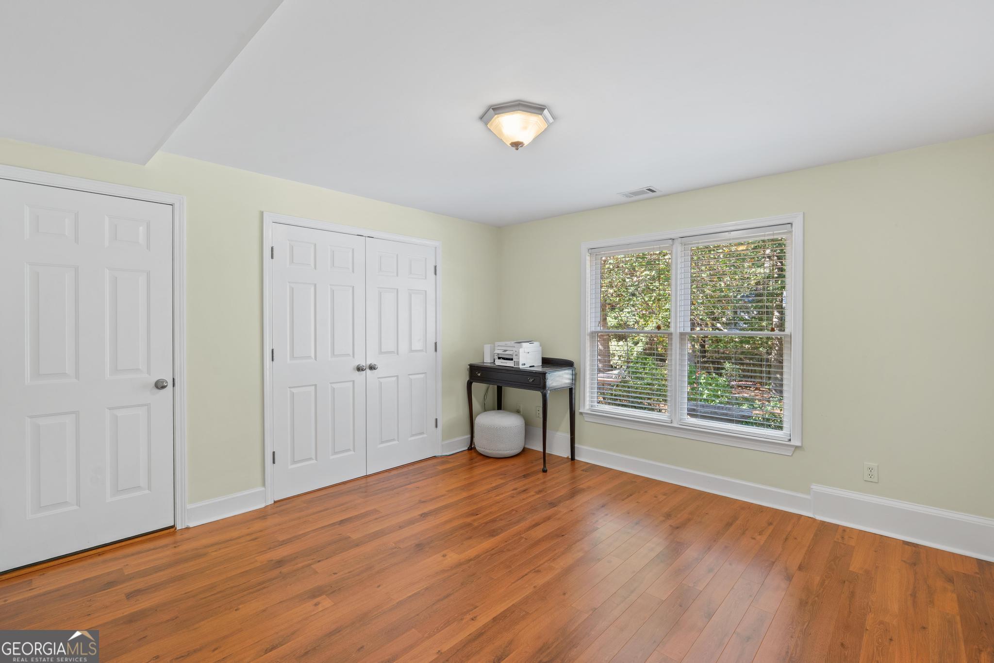 Lakehaven - Residential