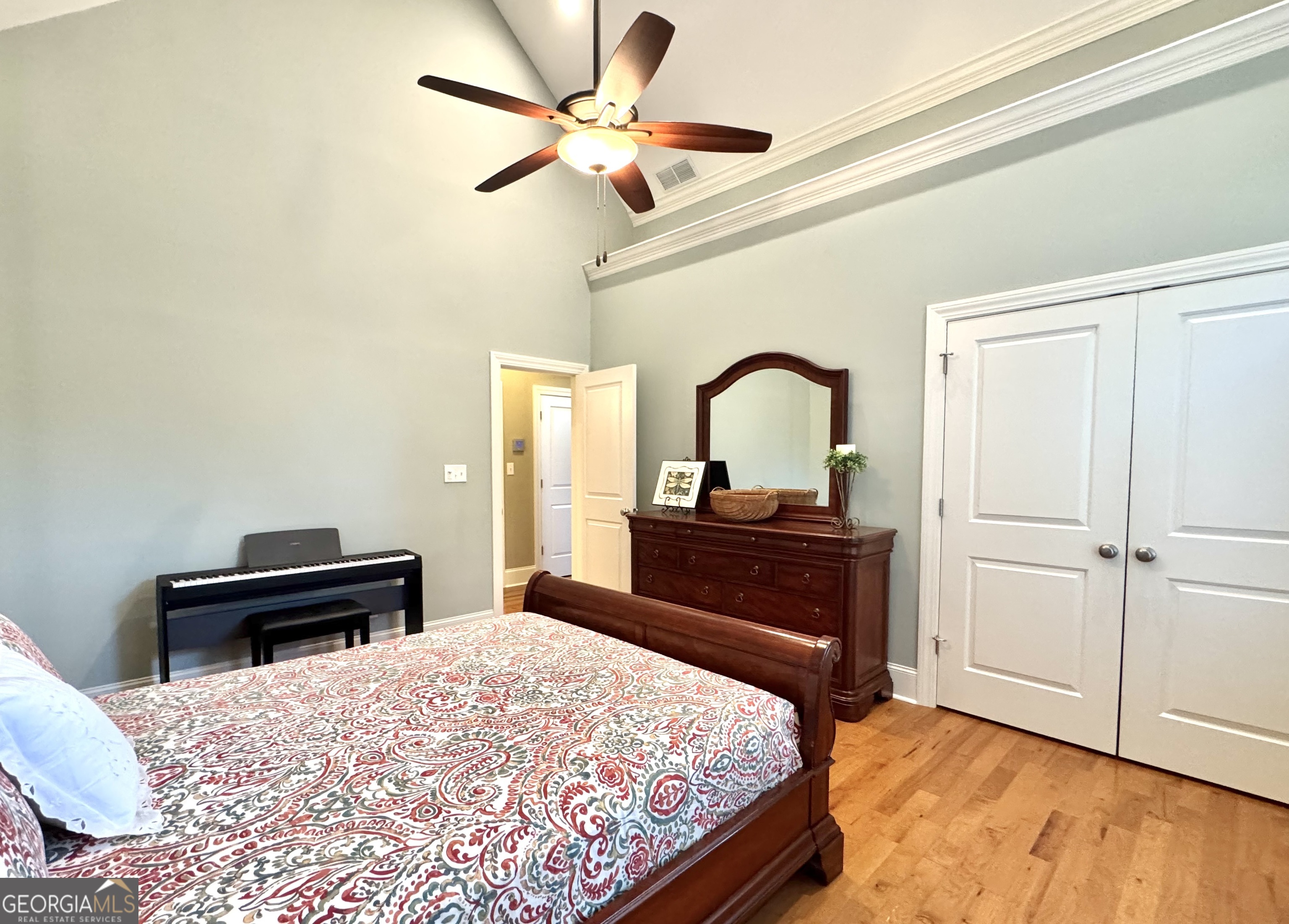 Lakehaven - Residential