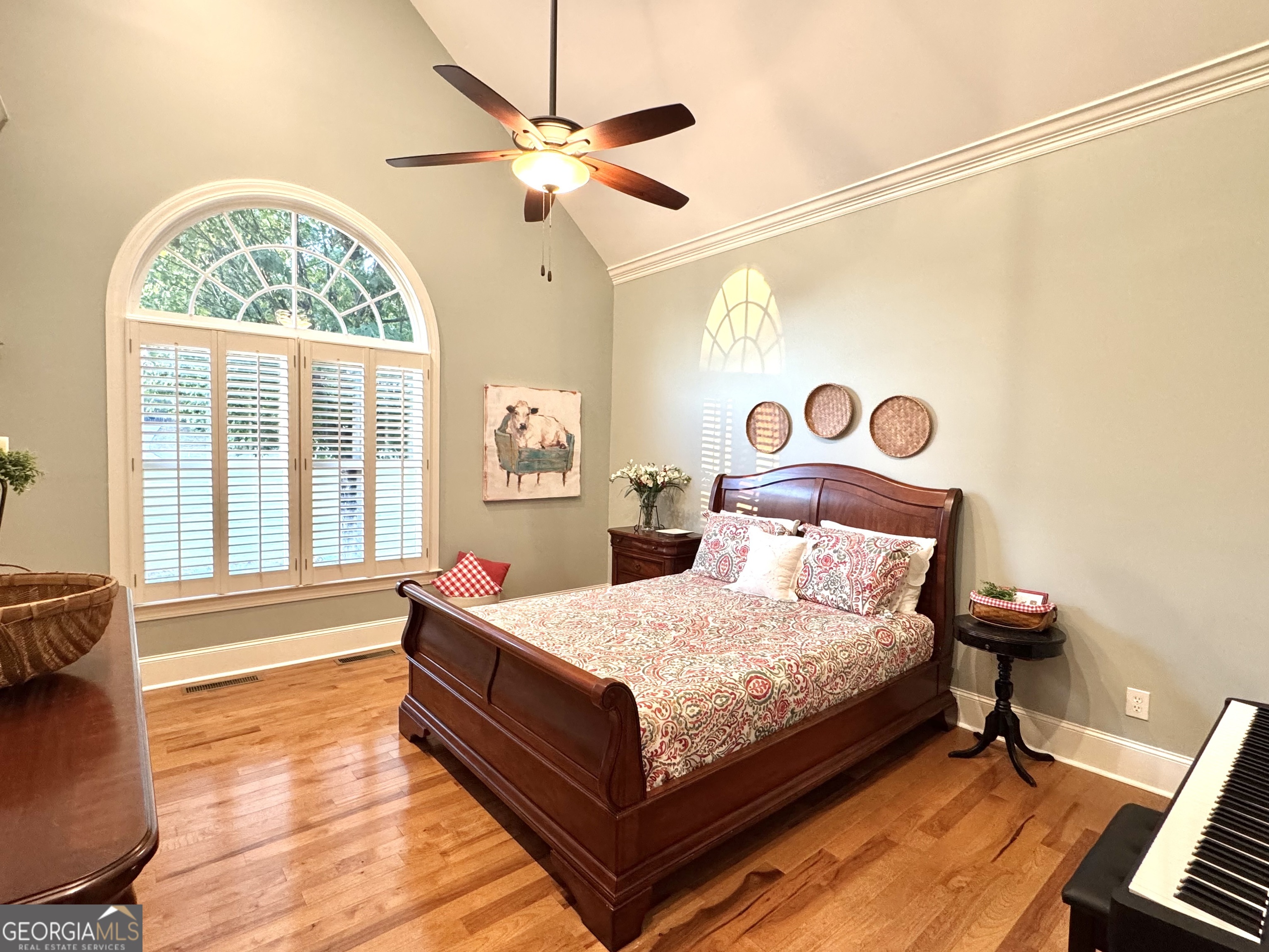 Lakehaven - Residential