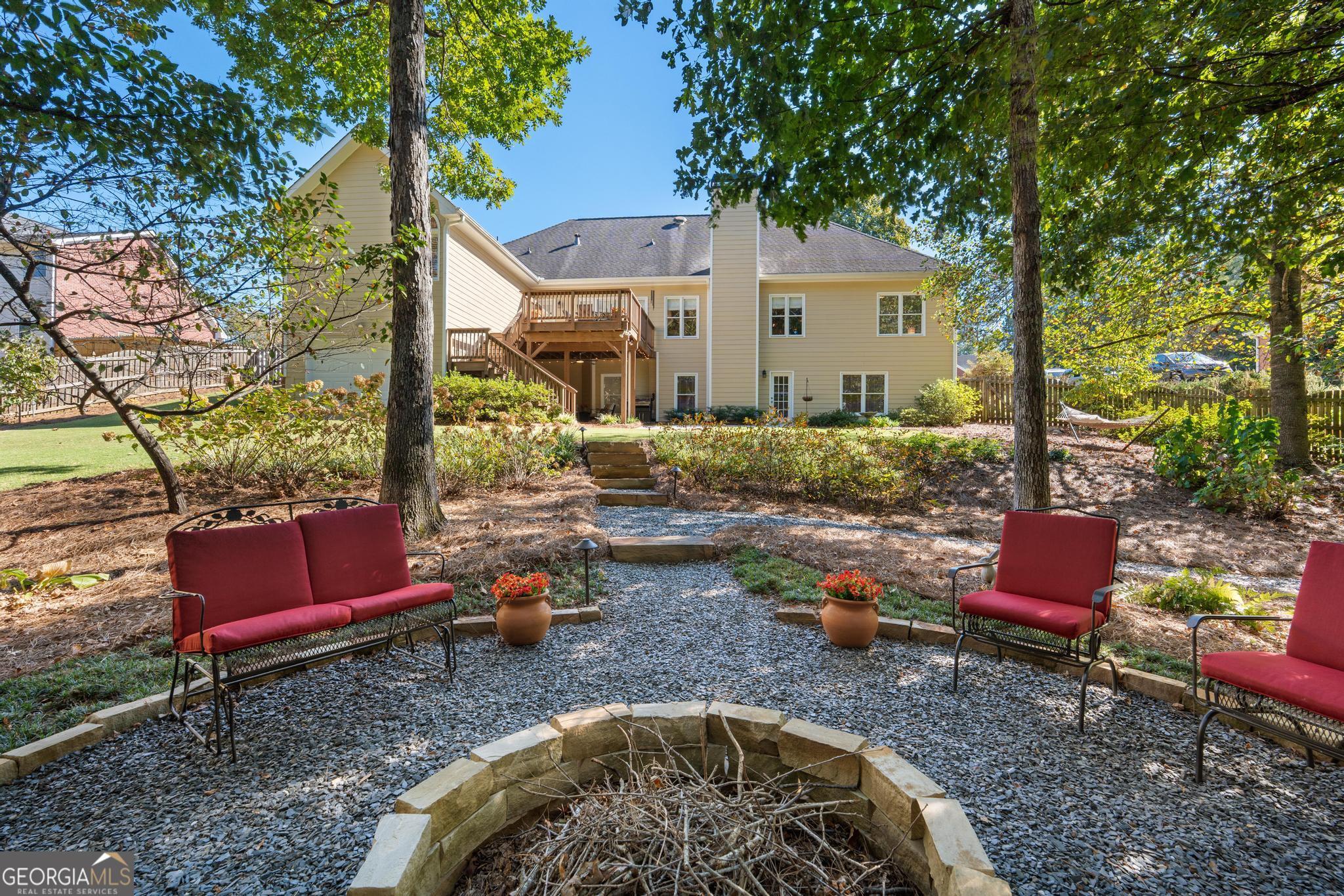 Lakehaven - Residential