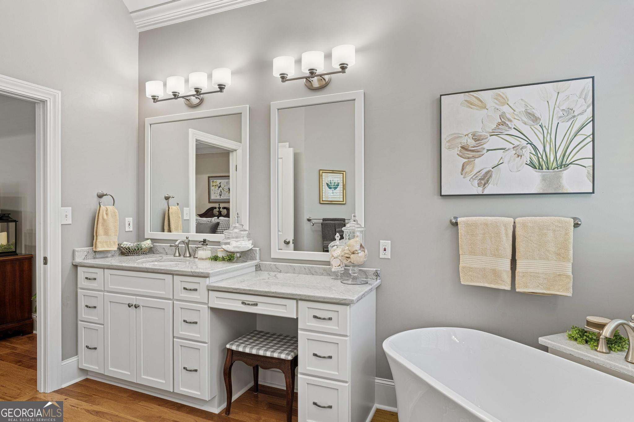 Lakehaven - Residential