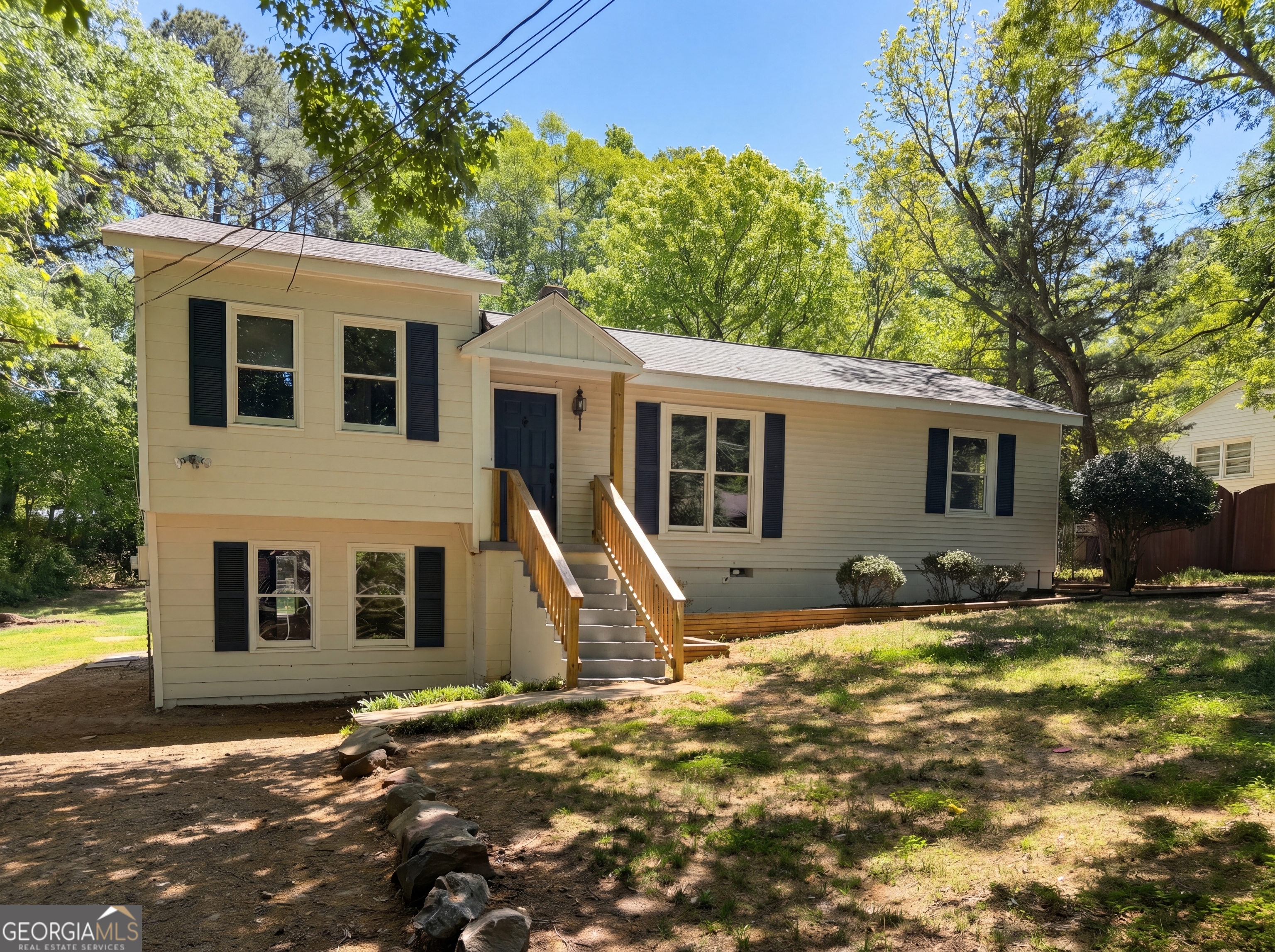 2043 White Oak CIR NW