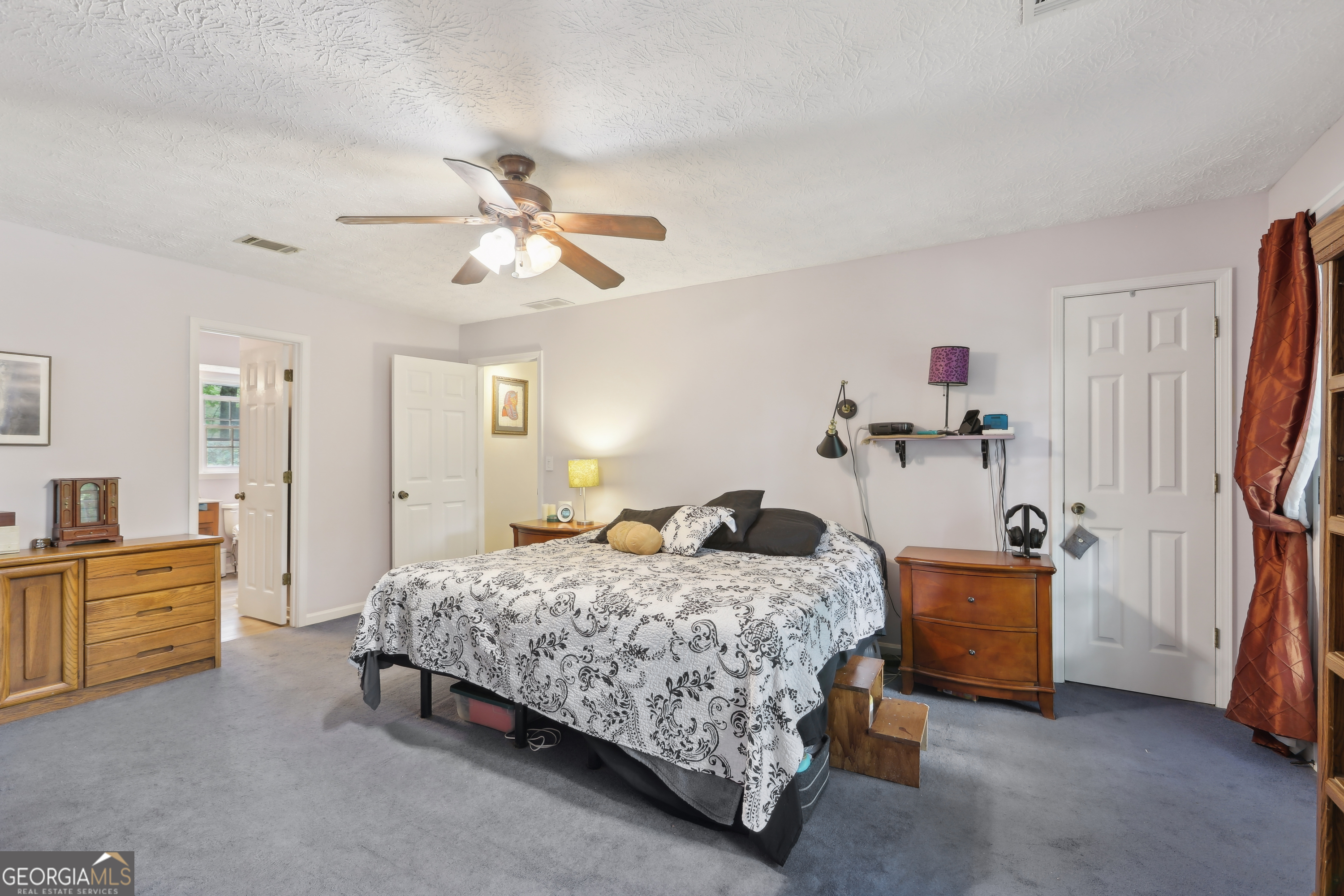 Village North Highlands - Residential
