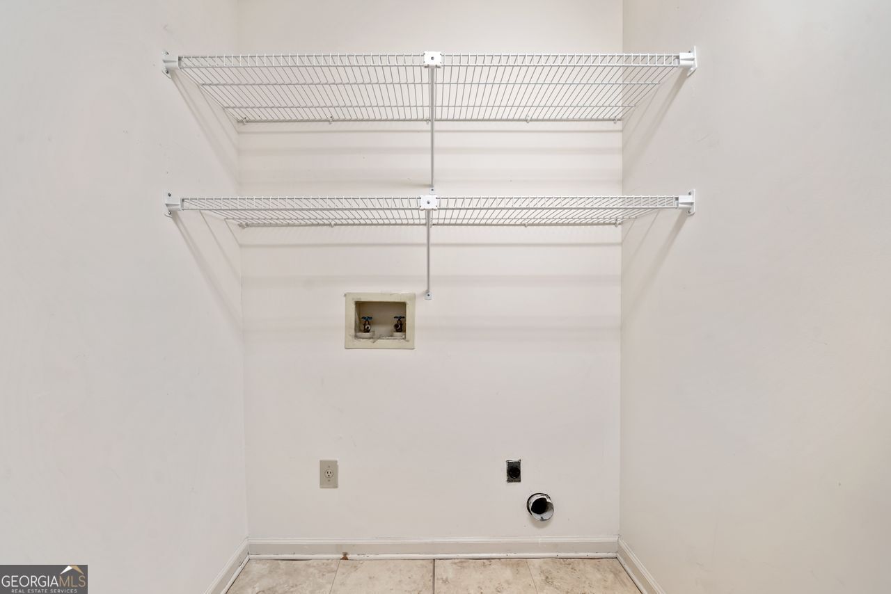 Cannon Gate Condominium - Residential