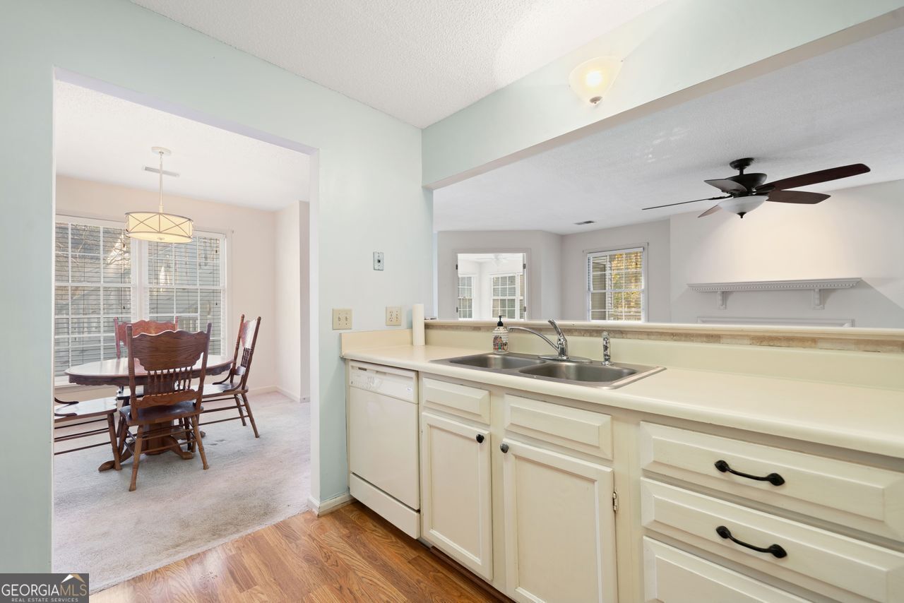 Cannon Gate Condominium - Residential