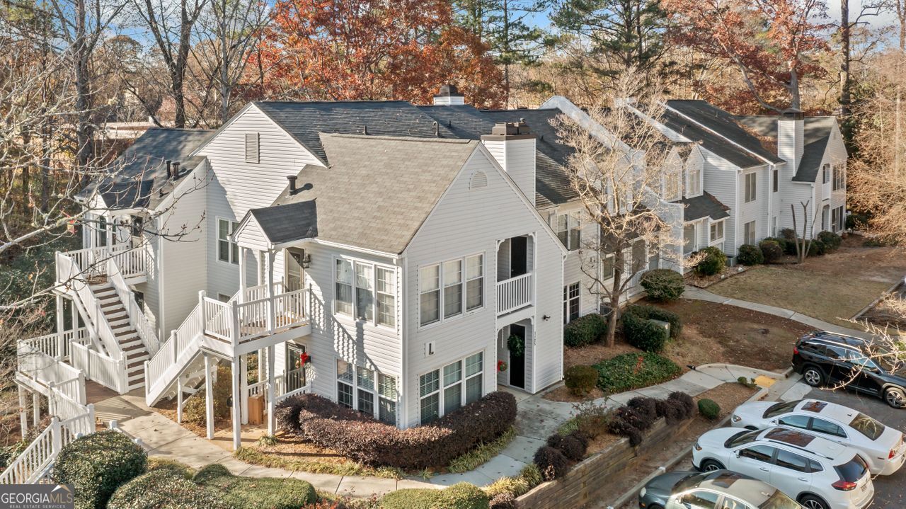 Cannon Gate Condominium - Residential