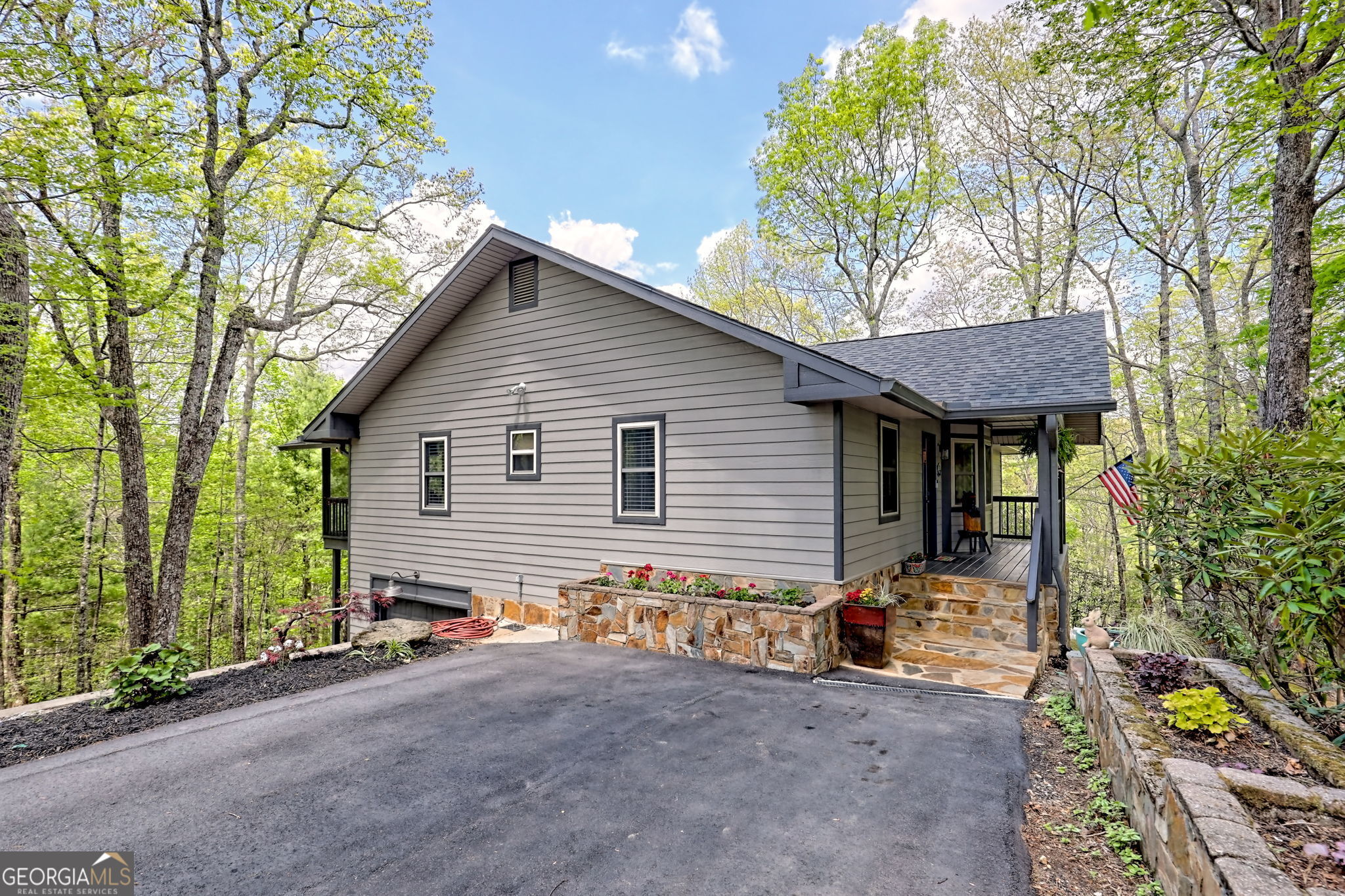 160 Dalton DR