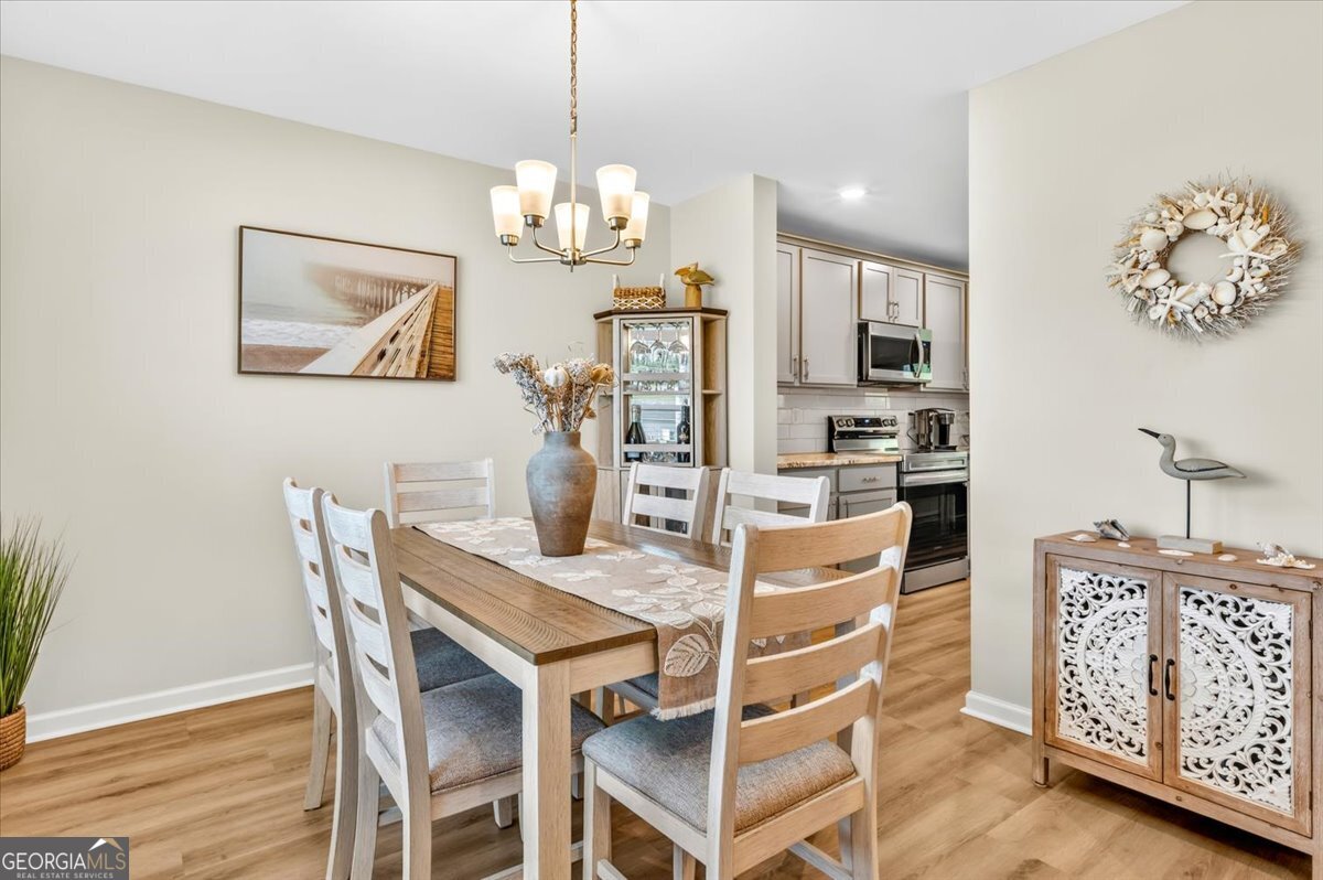 10050 Woodland CV