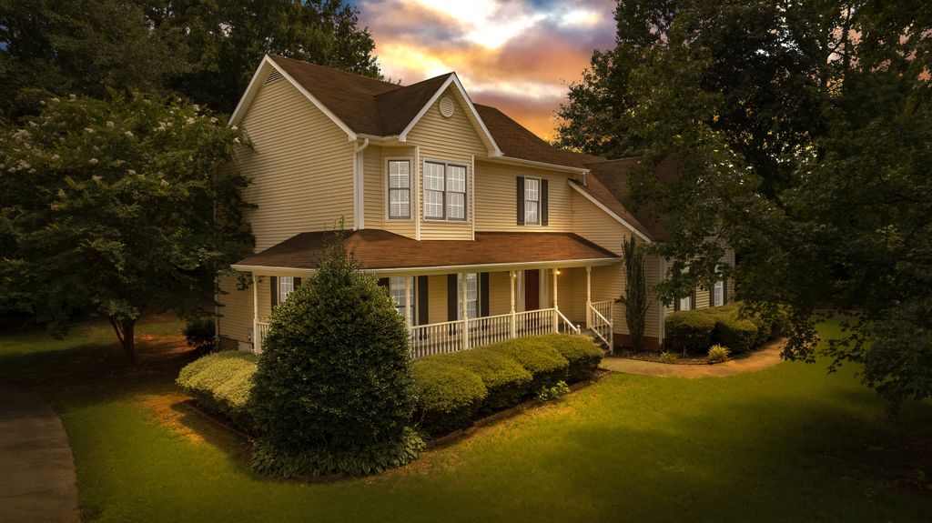 Photo of 63 Audubon Place, Newnan, GA 30265 (MLS # 10700656)