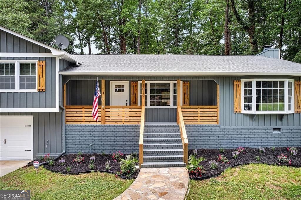 Photo of 3029 Meadow Drive, Marietta, GA 30062 (MLS # 10783131)