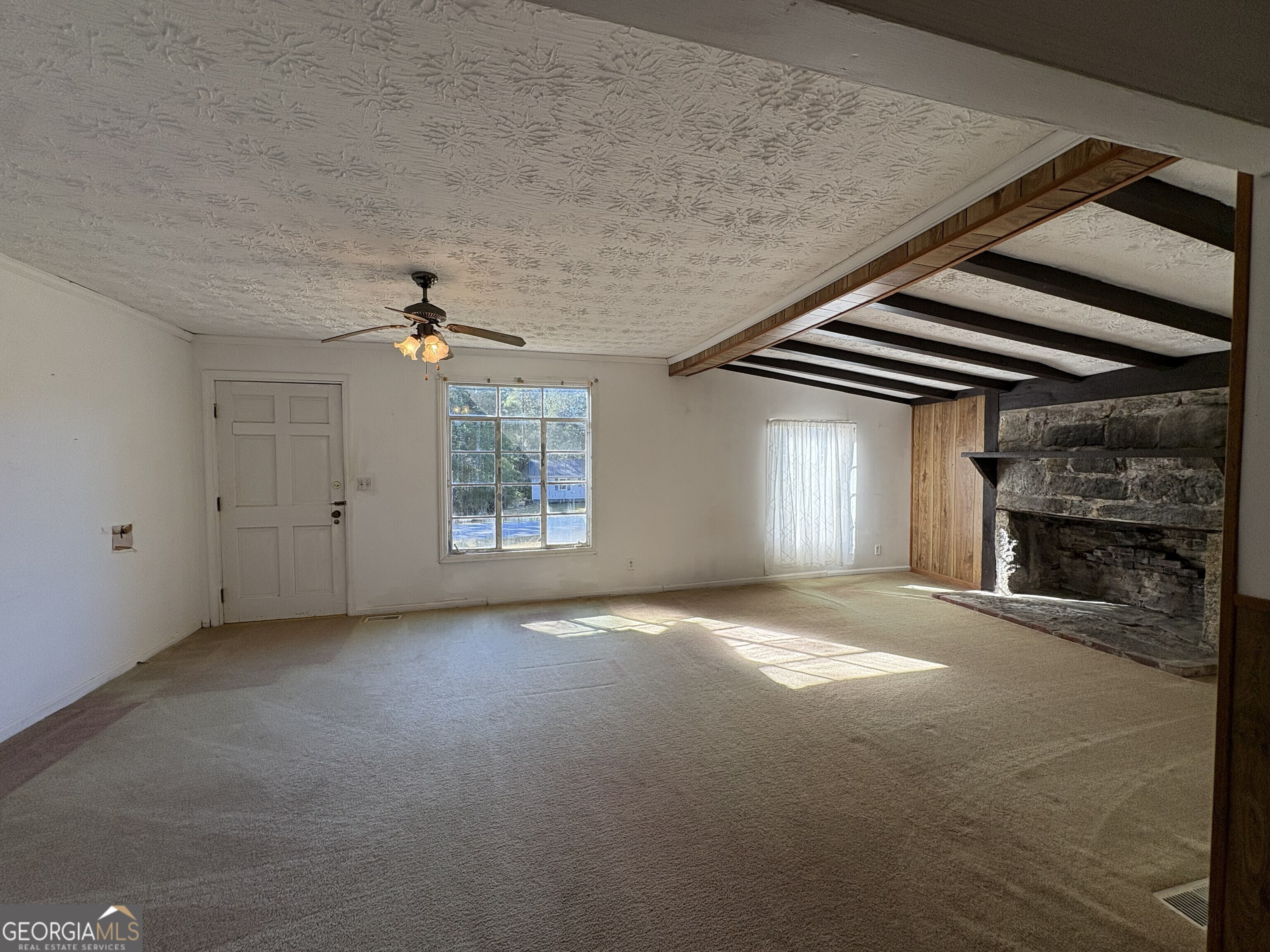 575 Laurelwood DR