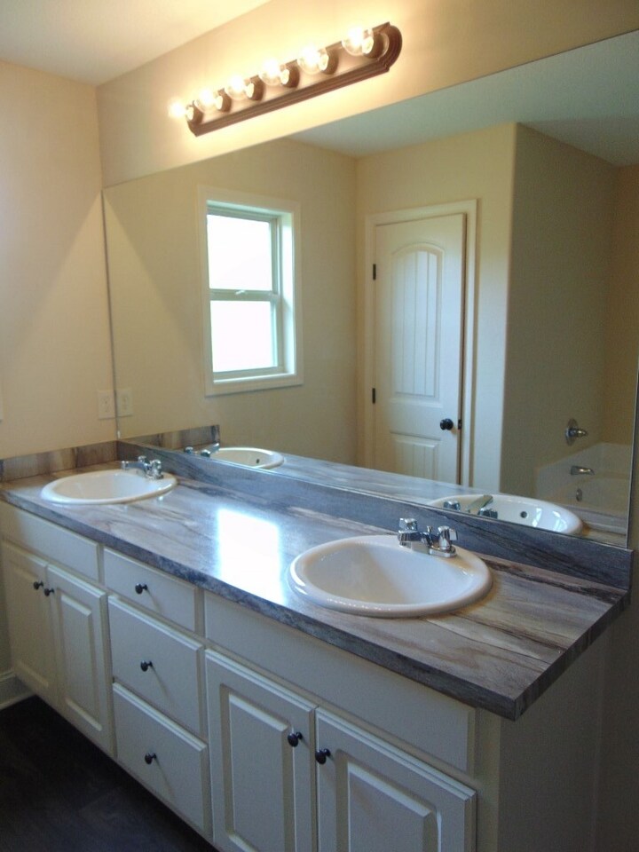 River Mist Plantation - Residential