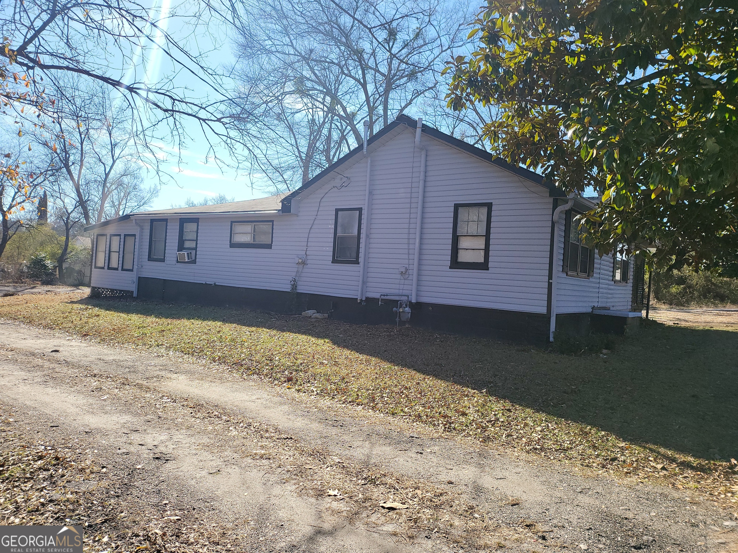 2455 Lake Harbin RD