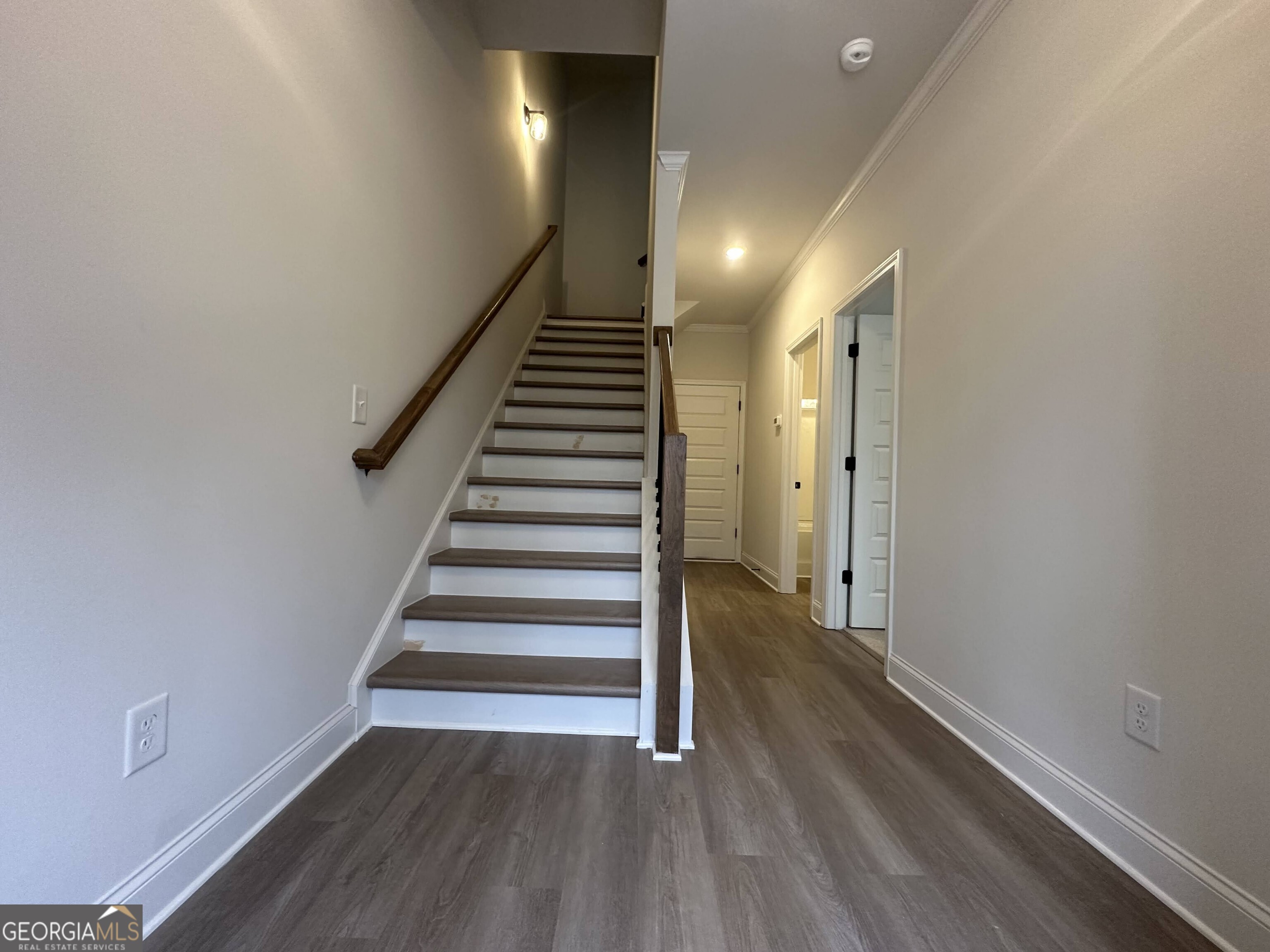 822 Glennferry RD SW