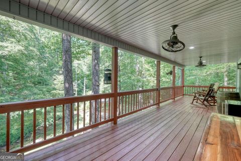 A home in Hiawassee