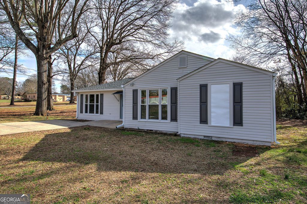 Photo of 30 Grove Circle, Cartersville, GA 30120 (MLS # 10672734)